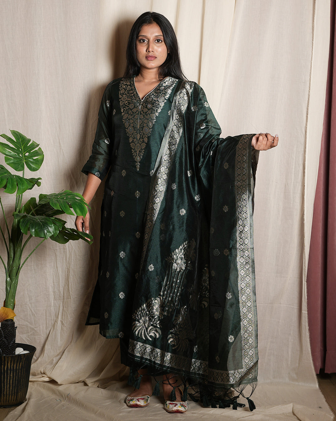 Rolaye Green Handblock-Style Printed Banaras chanderi set