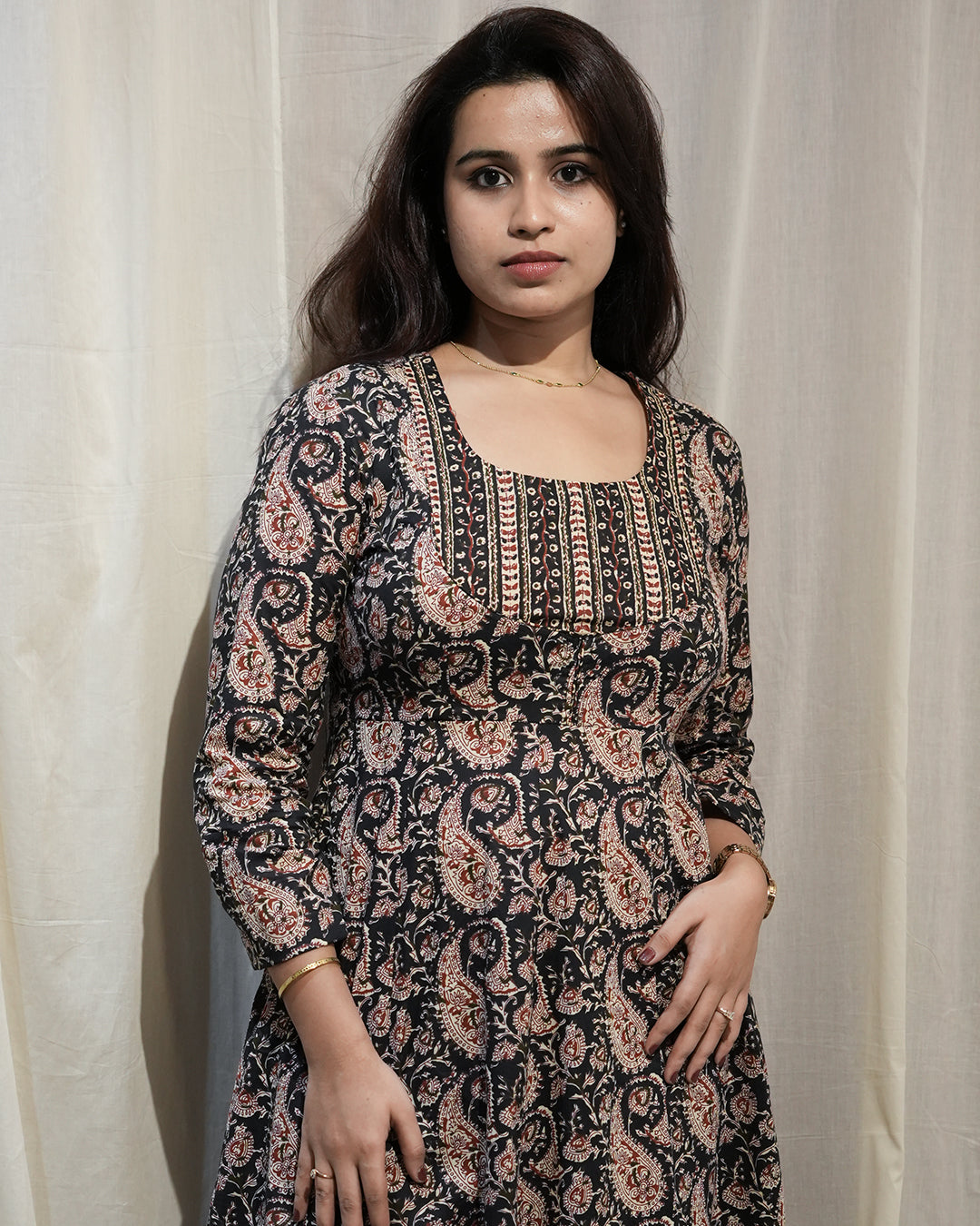 Black & Beige Floral Printed Kurta Set