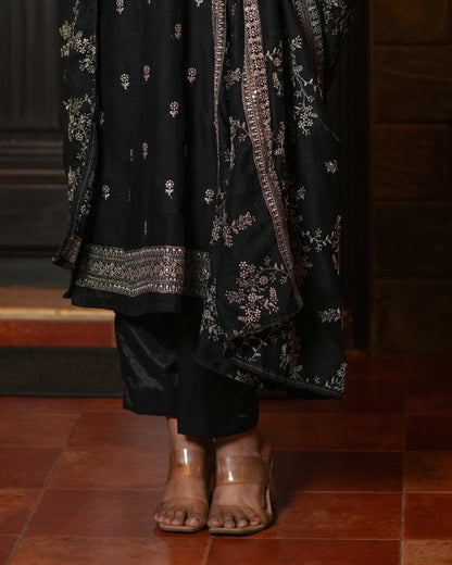 Step into classic sophistication with this timeless black ethnic set