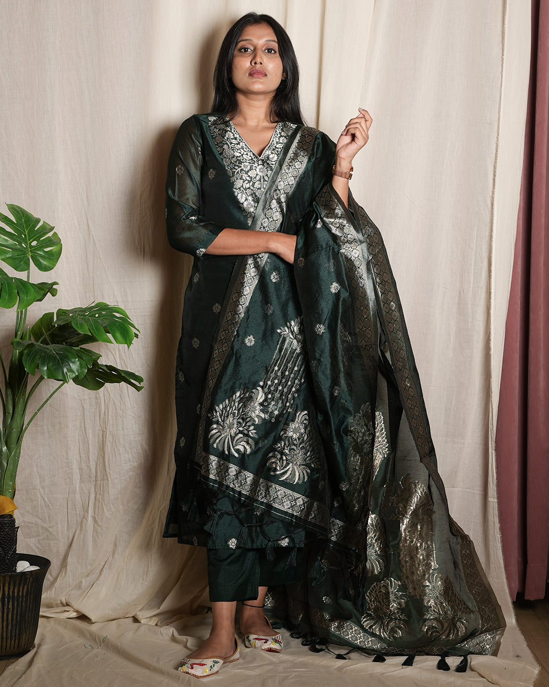 Rolaye Green Handblock-Style Printed Banaras chanderi set
