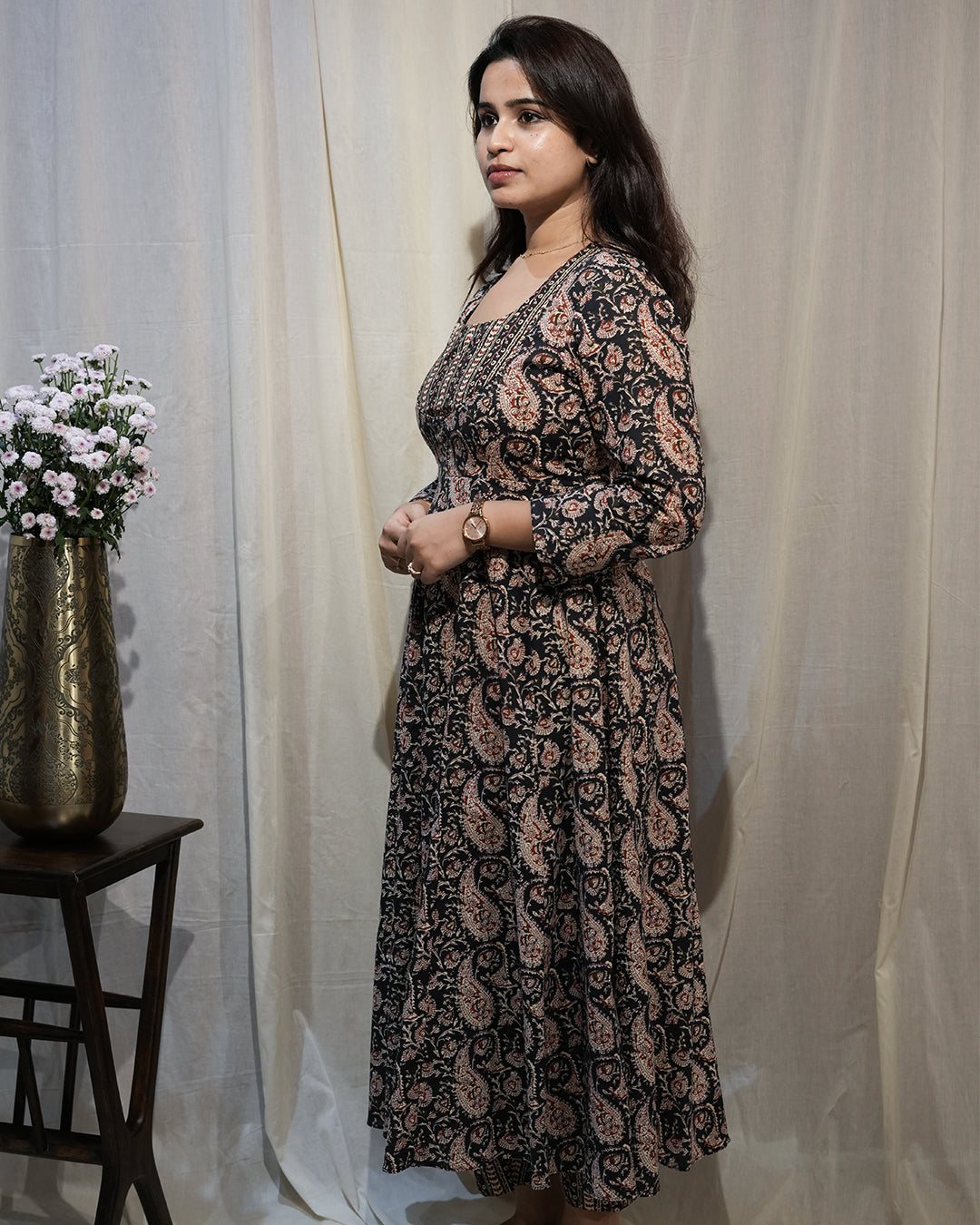 Black &amp; Beige Floral Printed Kurta Set