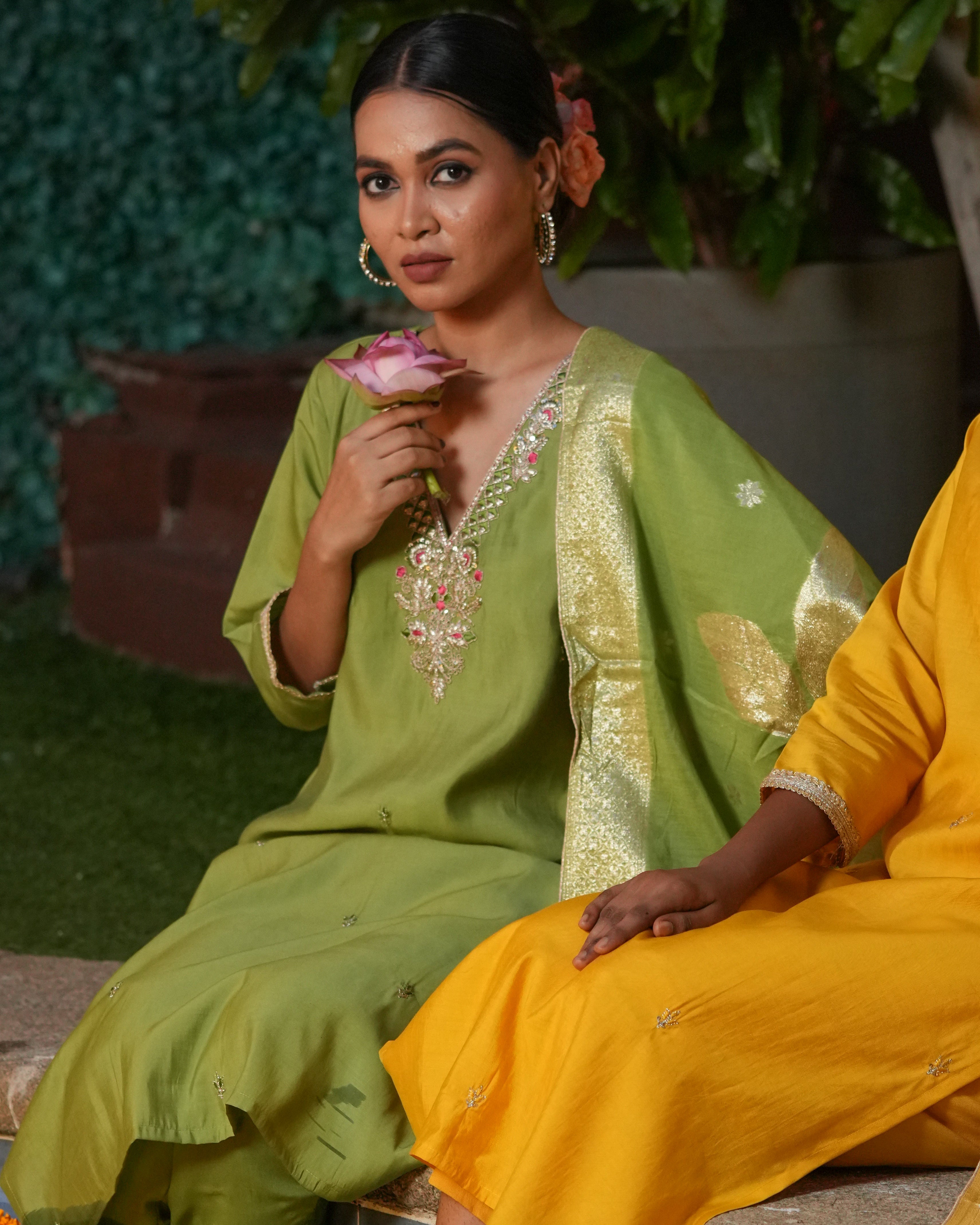 Lamorous kurta set with dupatta | Aika Luxe