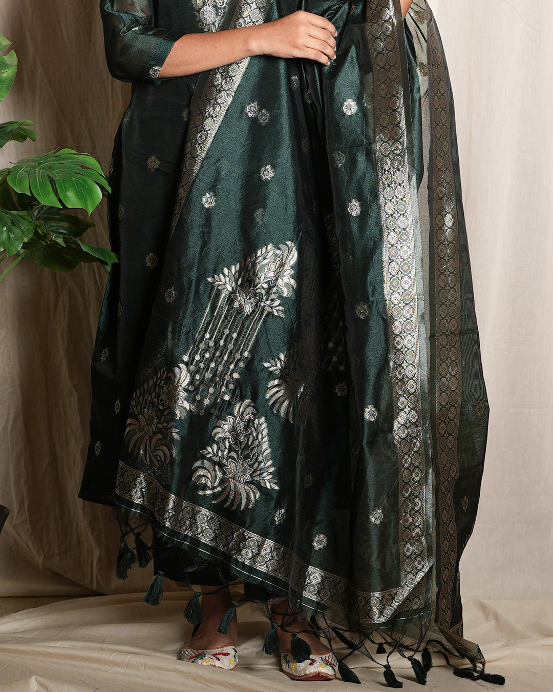 Rolaye Green Handblock-Style Printed Banaras chanderi set