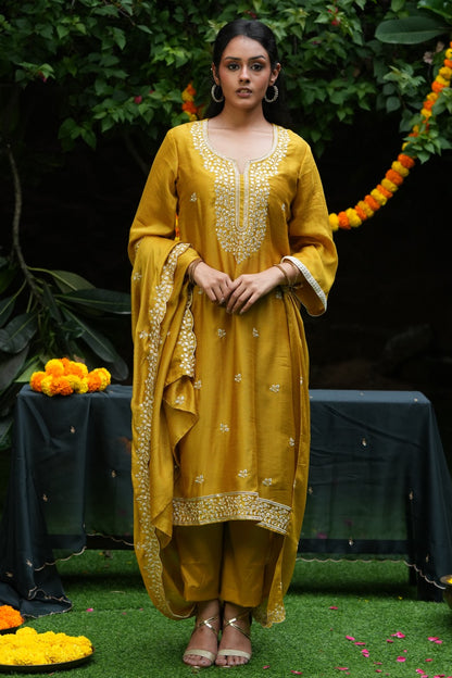 Vibrant elegance with this striking yellow ethnic set