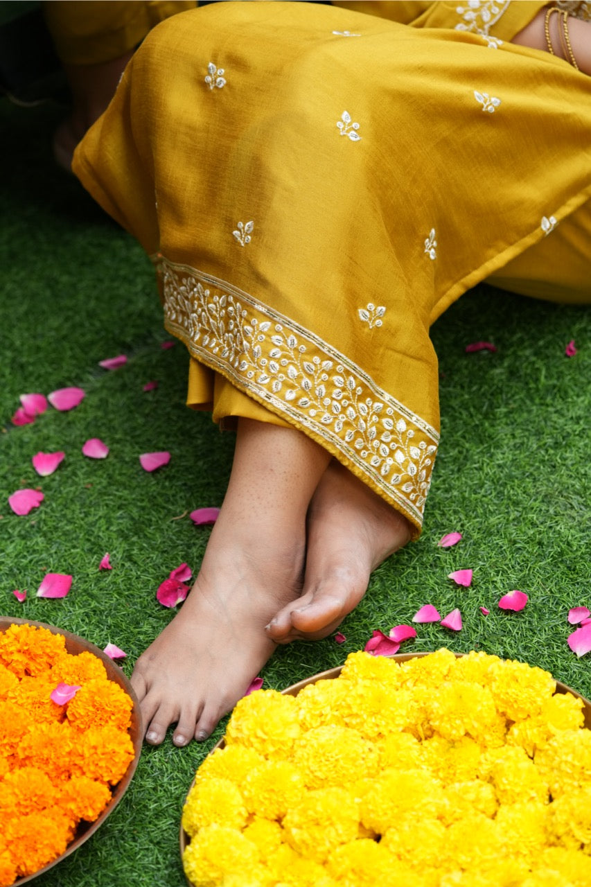 Vibrant elegance with this striking yellow ethnic set