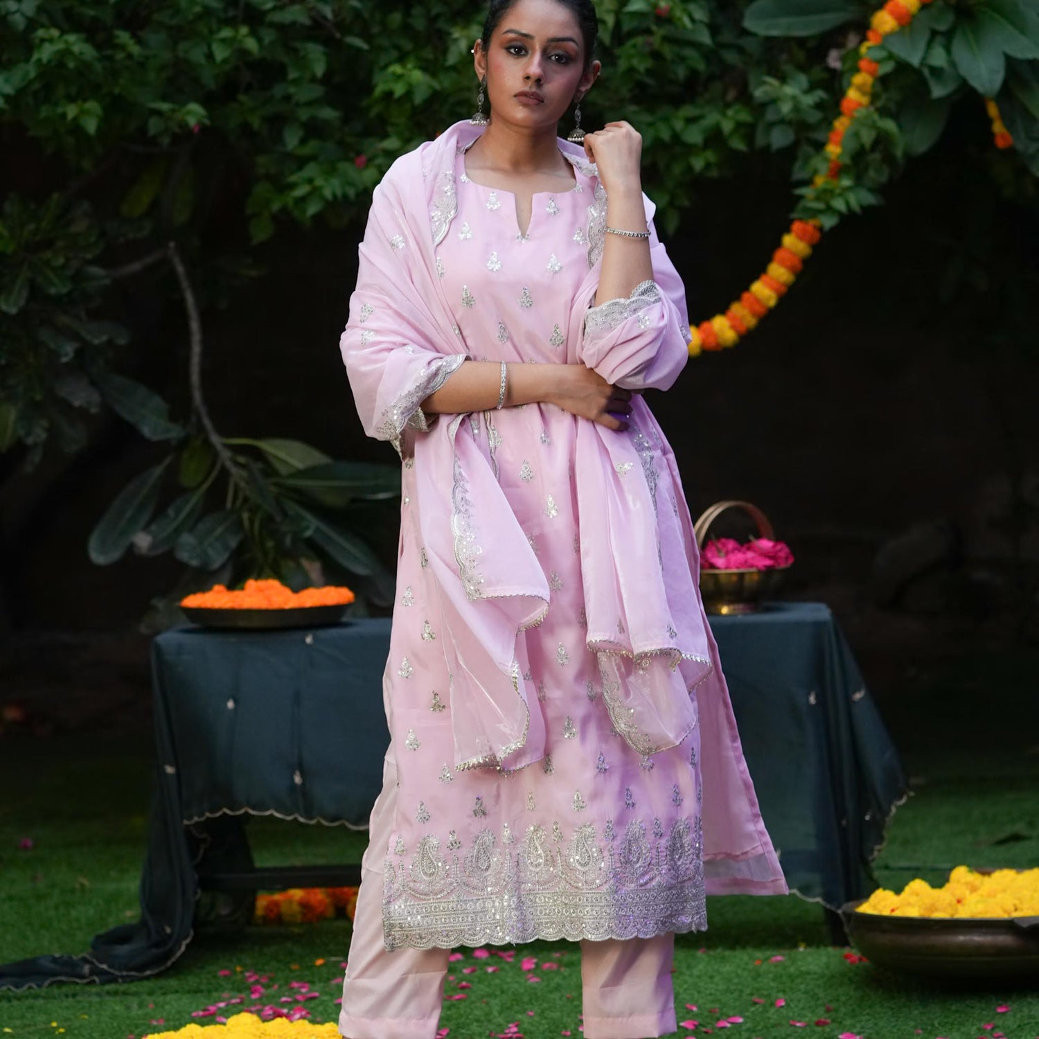 Aika Royale Heritage ethenic set