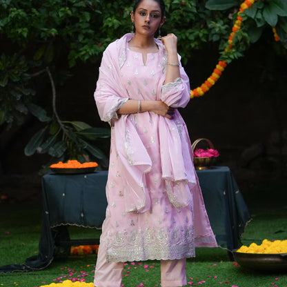 Aika Royale Heritage ethenic set