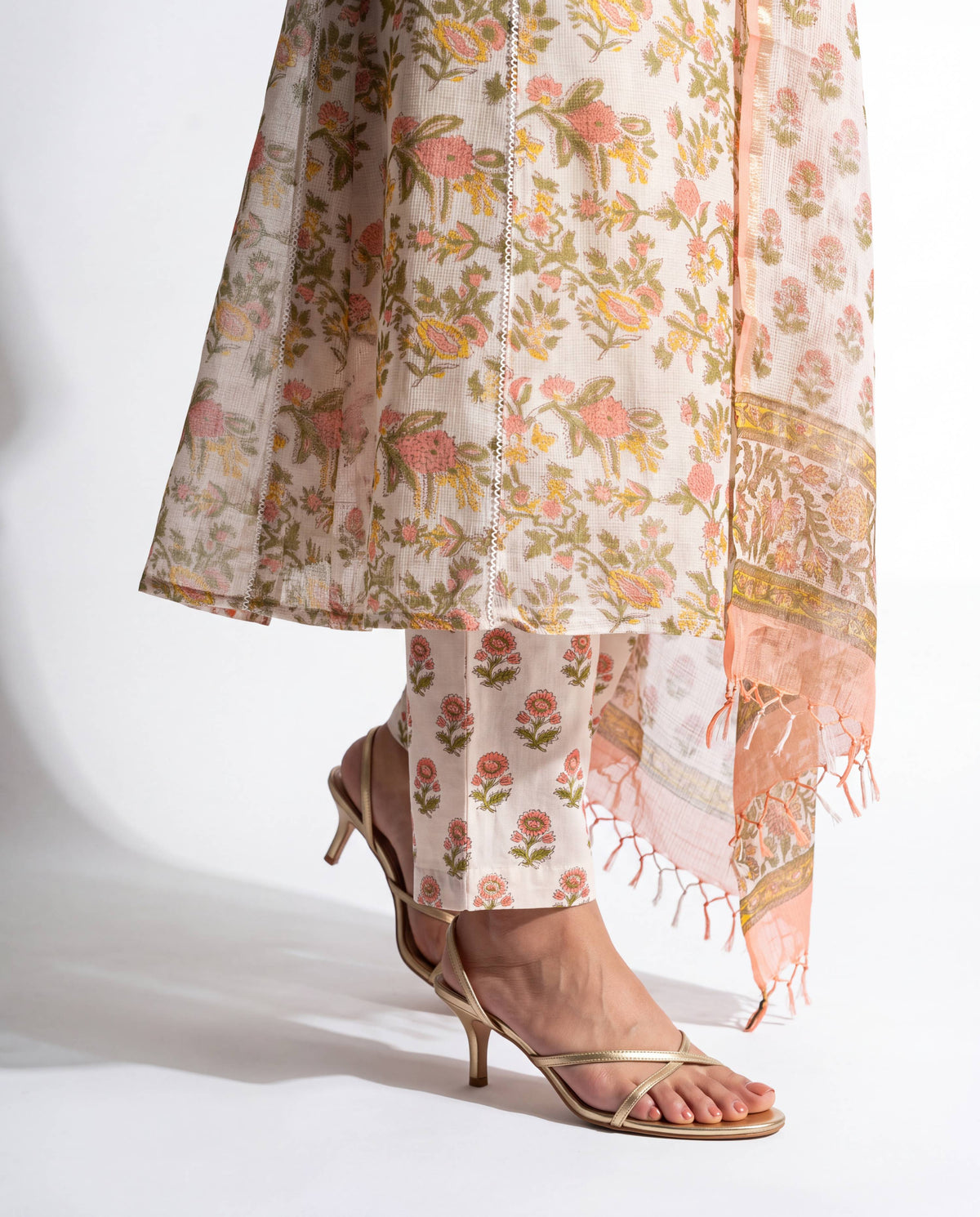 Peach Meadow Floral Flared Suit Set