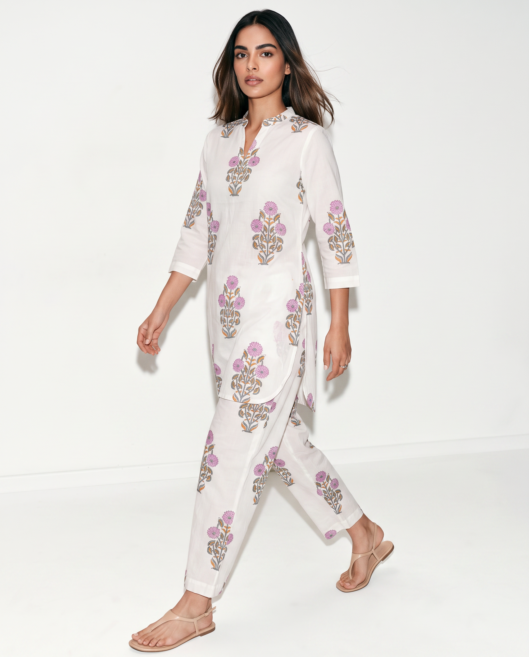 Elegant Off-White Floral Printed Kurta Set