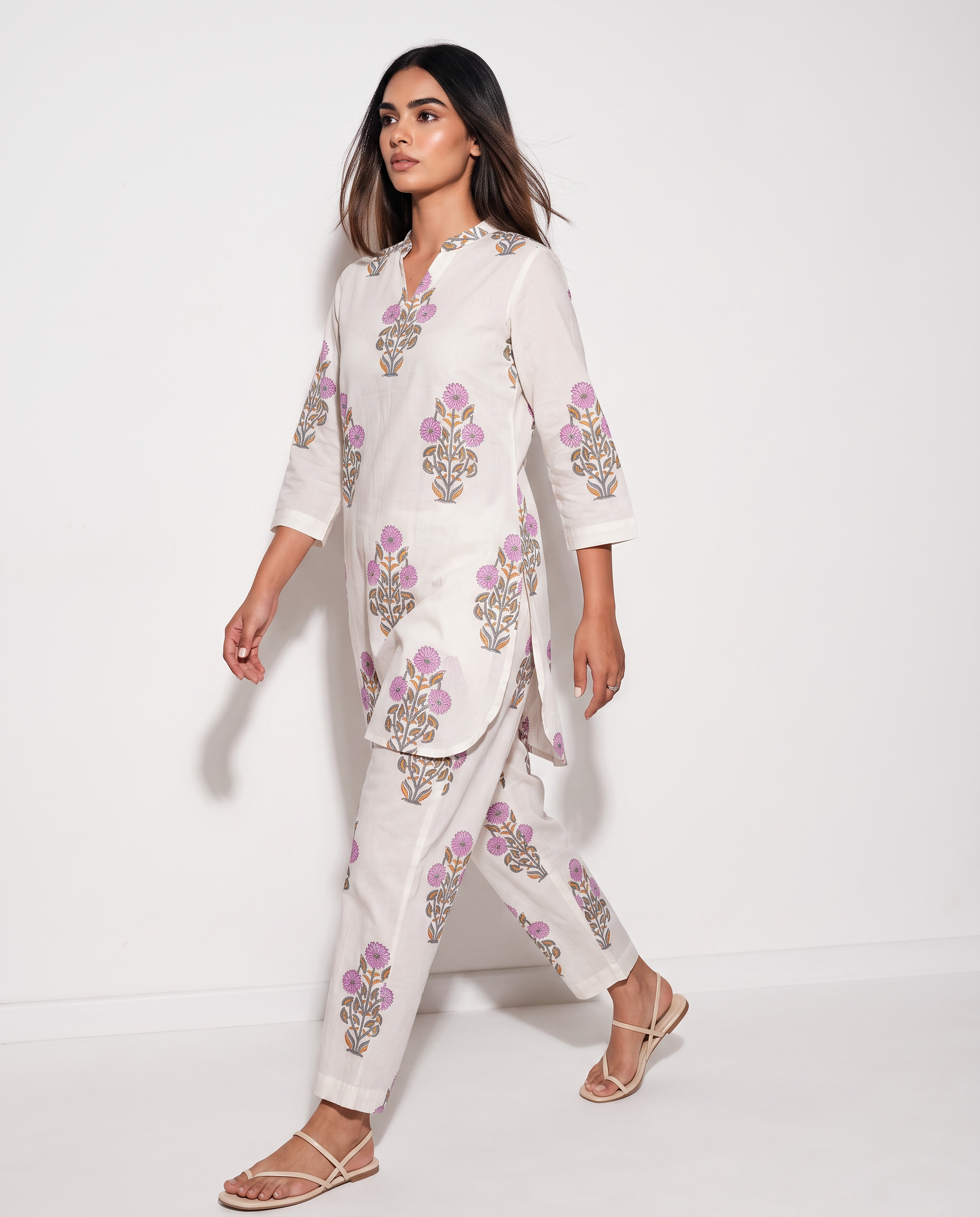 Elegant Off-White Floral Printed Kurta Set