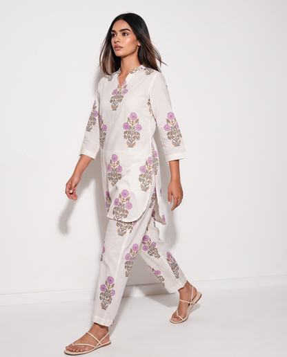 Elegant Off-White Floral Printed Kurta Set